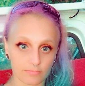 Meet your Posher, Lynsey